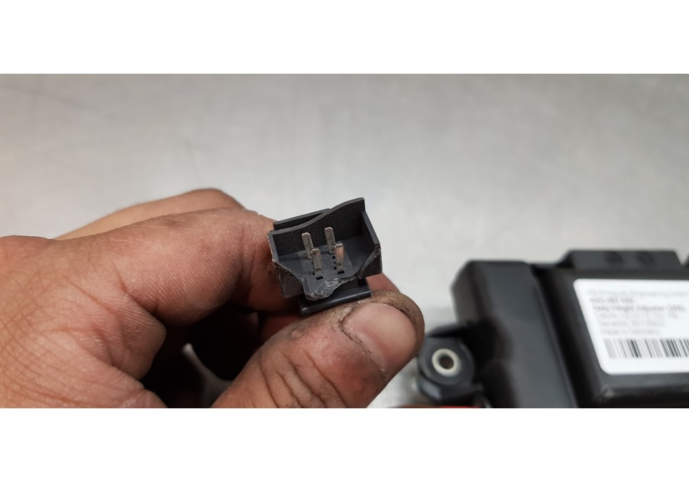 Recambio de no identificado para audi a8 (4hc/4hl) 3.0 tdi clean diesel quattro referencia OEM IAM 4H0857833  