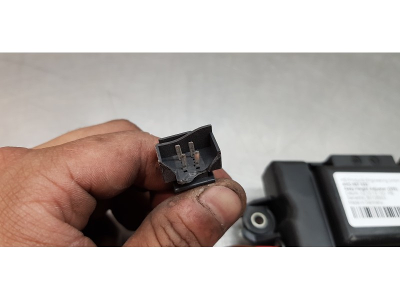 Recambio de no identificado para audi a8 (4hc/4hl) 3.0 tdi clean diesel quattro referencia OEM IAM 4H0857833  