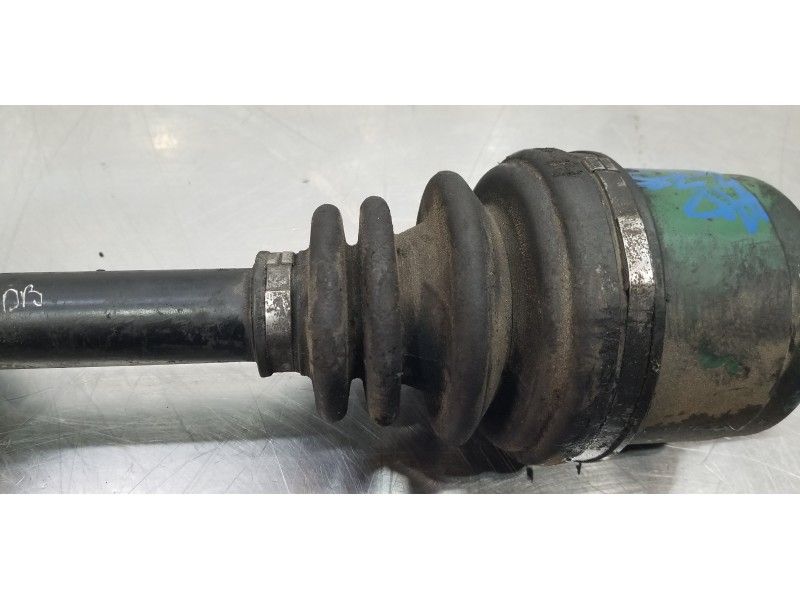 Recambio de transmision delantera derecha para ssangyong rexton rx 320 referencia OEM IAM 4130008001  