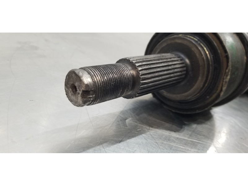 Recambio de transmision delantera derecha para ssangyong rexton rx 320 referencia OEM IAM 4130008001  