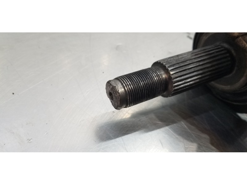 Recambio de transmision delantera derecha para ssangyong rexton rx 320 referencia OEM IAM 4130008001  