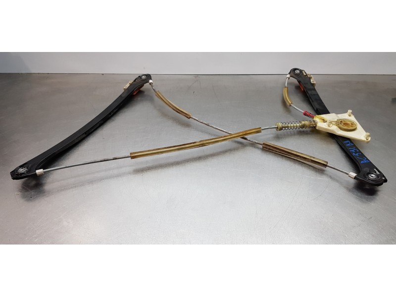 Recambio de elevalunas delantero derecho para audi a3 (8p) 2.0 tdi ambiente referencia OEM IAM 8P3837462C   Recambio de elevalunas delantero derecho para audi a3 (8p) 2.0 tdi ambiente referencia OEM IAM 8P3837462C