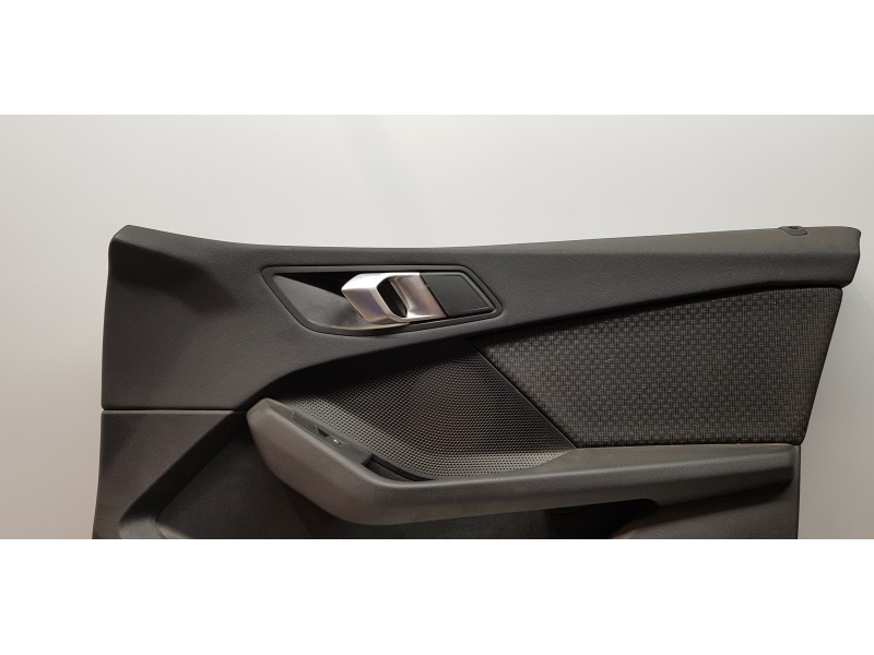 Recambio de guarnecido tapizado puerta delantera derecha para bmw serie 1 lim. (f40) 116d referencia OEM IAM 51419893802  
