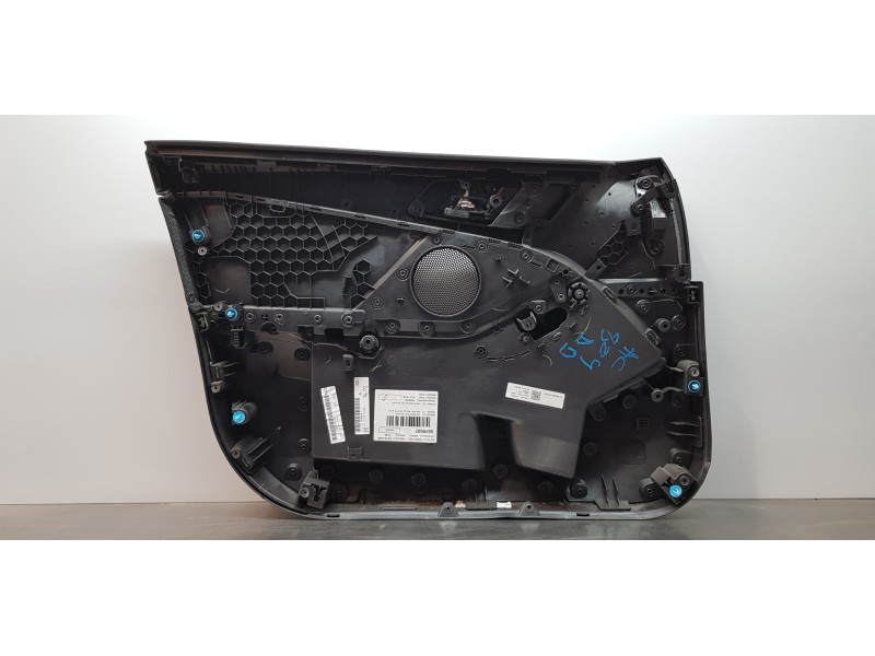 Recambio de guarnecido tapizado puerta delantera derecha para bmw serie 1 lim. (f40) 116d referencia OEM IAM 51419893802  