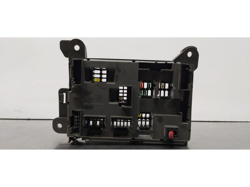 Recambio de caja reles / fusibles para bmw x5 (e70) xdrive35d referencia OEM IAM 693168704   Recambio de caja reles / fusibles para bmw x5 (e70) xdrive35d referencia OEM IAM 693168704