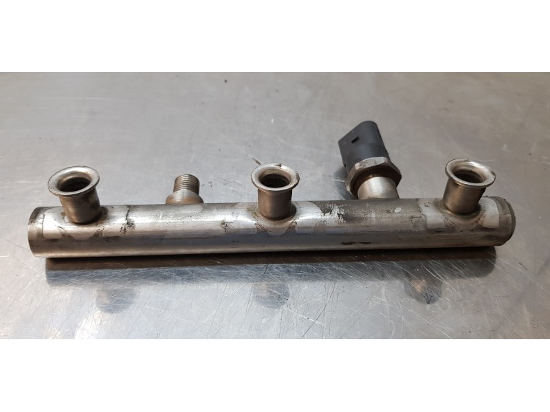 Recambio de rampa inyectora para audi a6 berlina (4f2) 3.2 fsi referencia OEM IAM 06E130089   Recambio de rampa inyectora para audi a6 berlina (4f2) 3.2 fsi referencia OEM IAM 06E130089