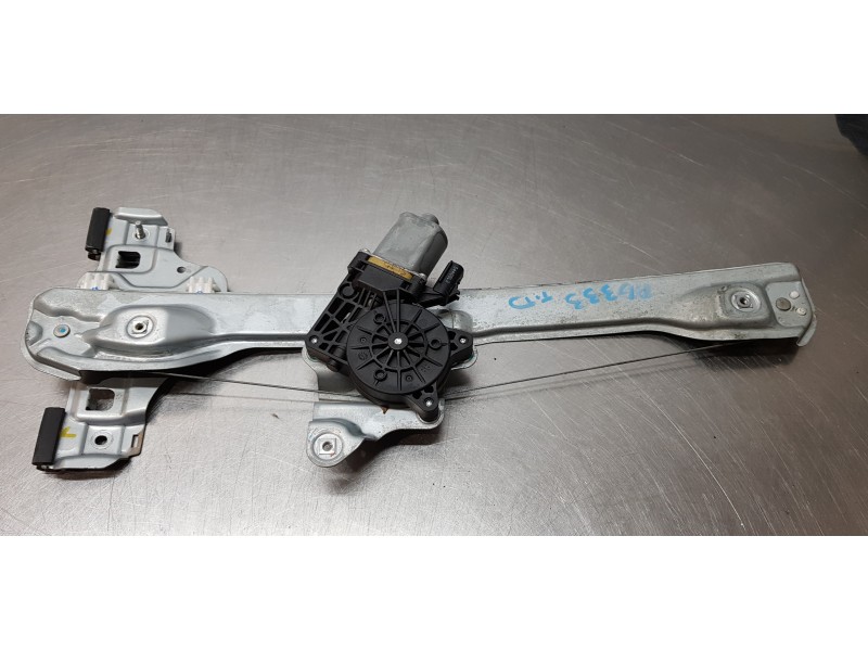 Recambio de elevalunas trasero derecho para chevrolet trax lt 4x4 referencia OEM IAM 98810SUV10   Recambio de elevalunas trasero derecho para chevrolet trax lt 4x4 referencia OEM IAM 98810SUV10