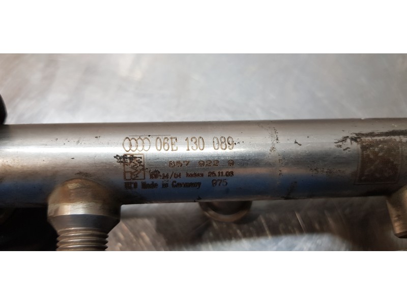 Recambio de rampa inyectora para audi a6 berlina (4f2) 3.2 fsi referencia OEM IAM 06E130089   Recambio de rampa inyectora para audi a6 berlina (4f2) 3.2 fsi referencia OEM IAM 06E130089