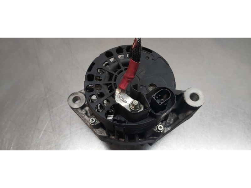 Recambio de alternador para fiat 500 l (330) urban referencia OEM IAM 51884351  