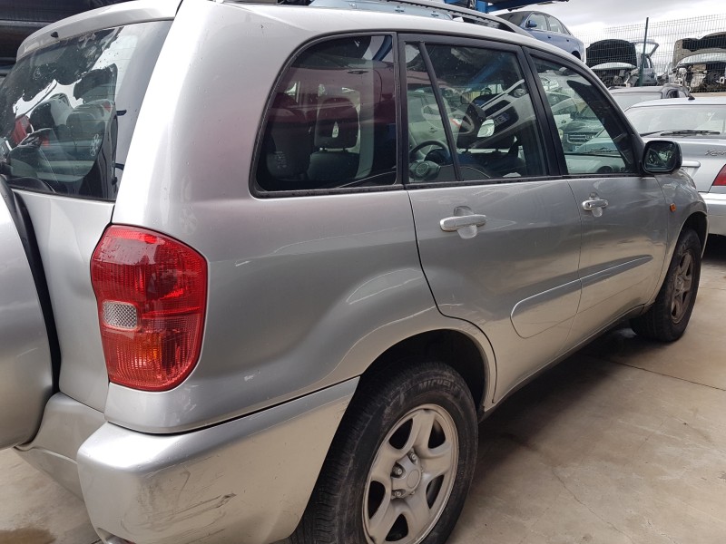 toyota rav 4 (a2) del año 2000
