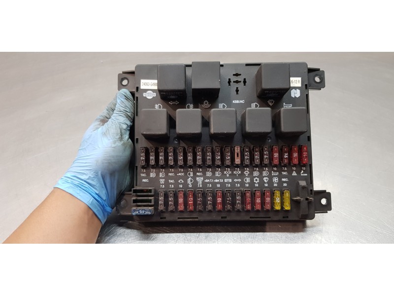 Recambio de caja reles / fusibles para nissan trade 100 caja cerrada, techo elevado referencia OEM IAM 24063G4900   Recambio de caja reles / fusibles para nissan trade 100 caja cerrada, techo elevado referencia OEM IAM 24063G4900