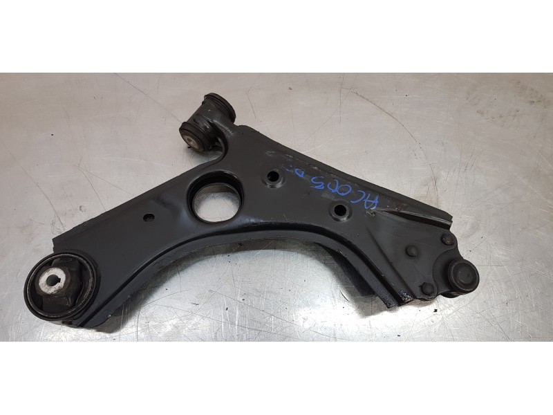 Recambio de brazo suspension inferior delantero izquierdo para fiat 500 l (330) urban referencia OEM IAM 51885737  