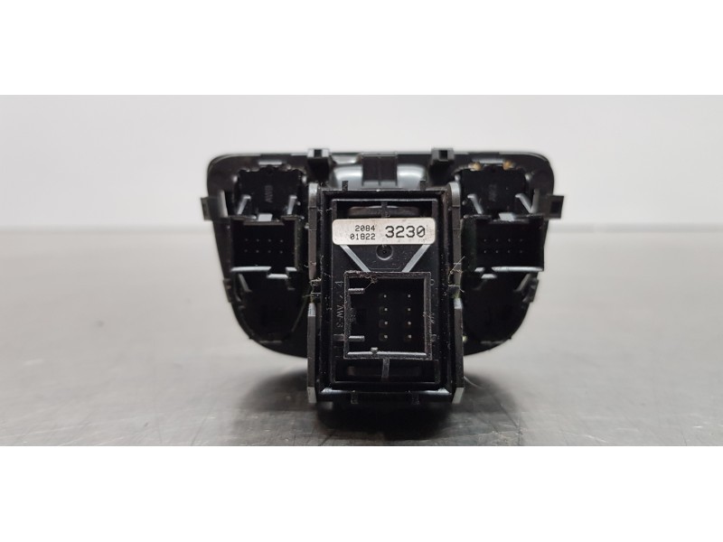 Recambio de freno de mano electrico para opel zafira tourer expression referencia OEM IAM 20843230  