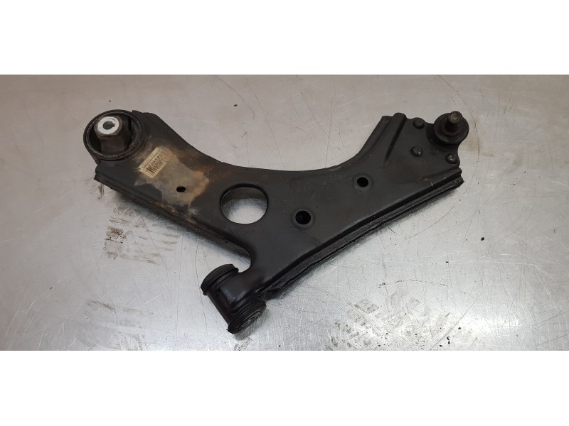 Recambio de brazo suspension inferior delantero izquierdo para fiat 500 l (330) urban referencia OEM IAM 51885737  