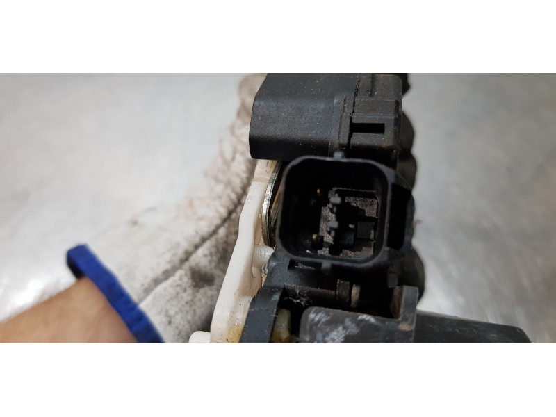 Recambio de cerradura puerta trasera izquierda para mitsubishi outlander (cw0) 2.0 di-d invite referencia OEM IAM MN145875  