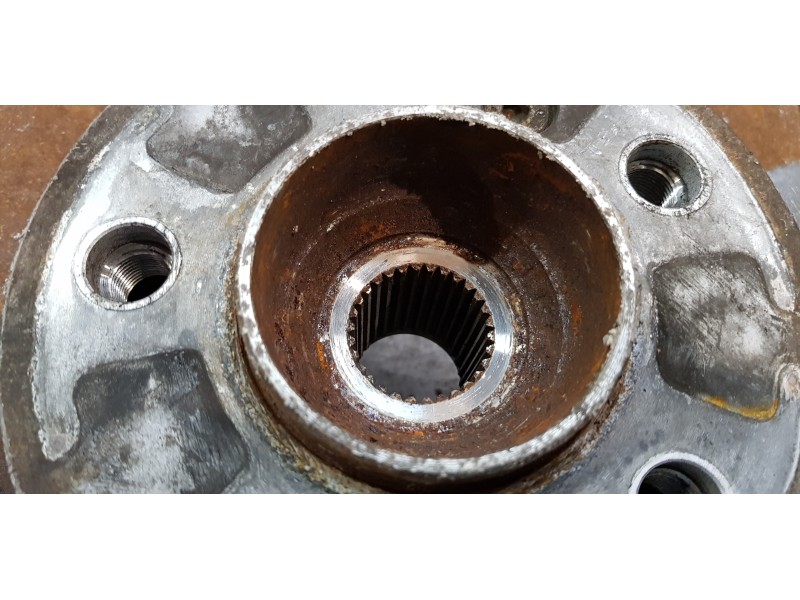 Recambio de mangueta trasera derecha para bmw x3 (f25) xdrive 20d referencia OEM IAM 33406797570  