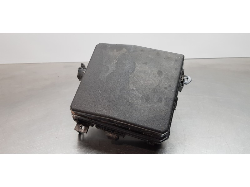 Recambio de caja reles / fusibles para mitsubishi lancer berlina (cy0) instyle referencia OEM IAM 8501A247   Recambio de caja reles / fusibles para mitsubishi lancer berlina (cy0) instyle referencia OEM IAM 8501A247