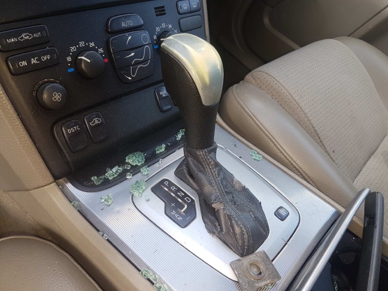 volvo xc90 del año 2002