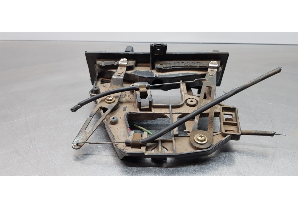 Recambio de mando calefaccion / aire acondicionado para nissan trade 100 caja cerrada, techo elevado referencia OEM IAM 81046126 Recambio de mando calefaccion / aire acondicionado para nissan trade 100 caja cerrada, techo elevado referencia OEM IAM 81046126