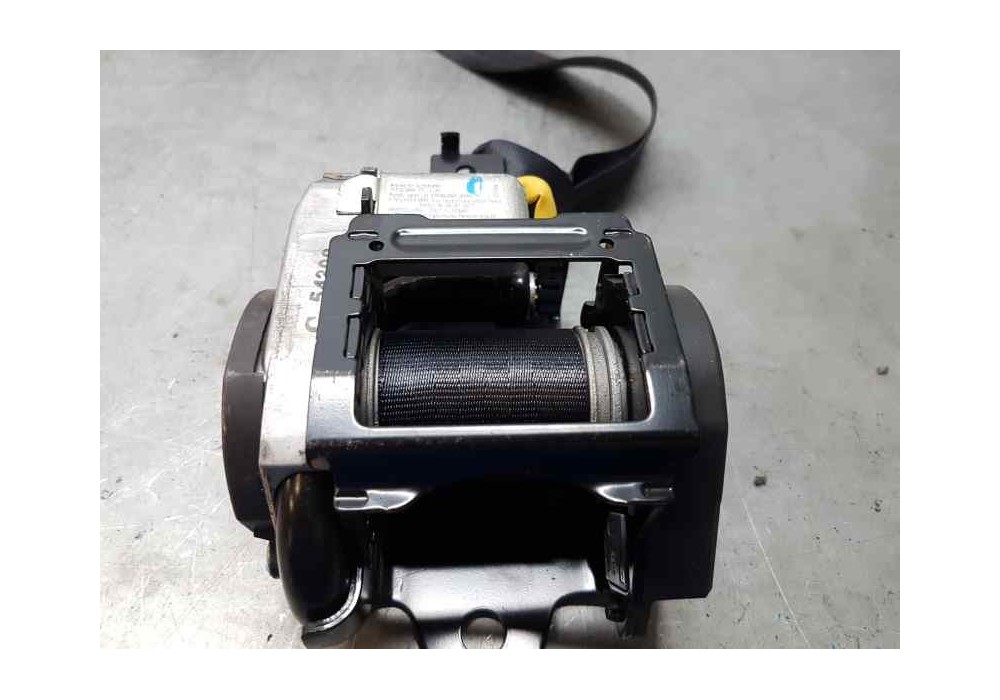 Recambio de cinturon seguridad delantero derecho para mitsubishi outlander (cw0) 2.0 di-d invite referencia OEM IAM 608945600B  