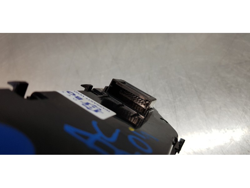 Recambio de luz interior para bmw serie 1 lim. (f40) 116d referencia OEM IAM 63317950093 9891139 