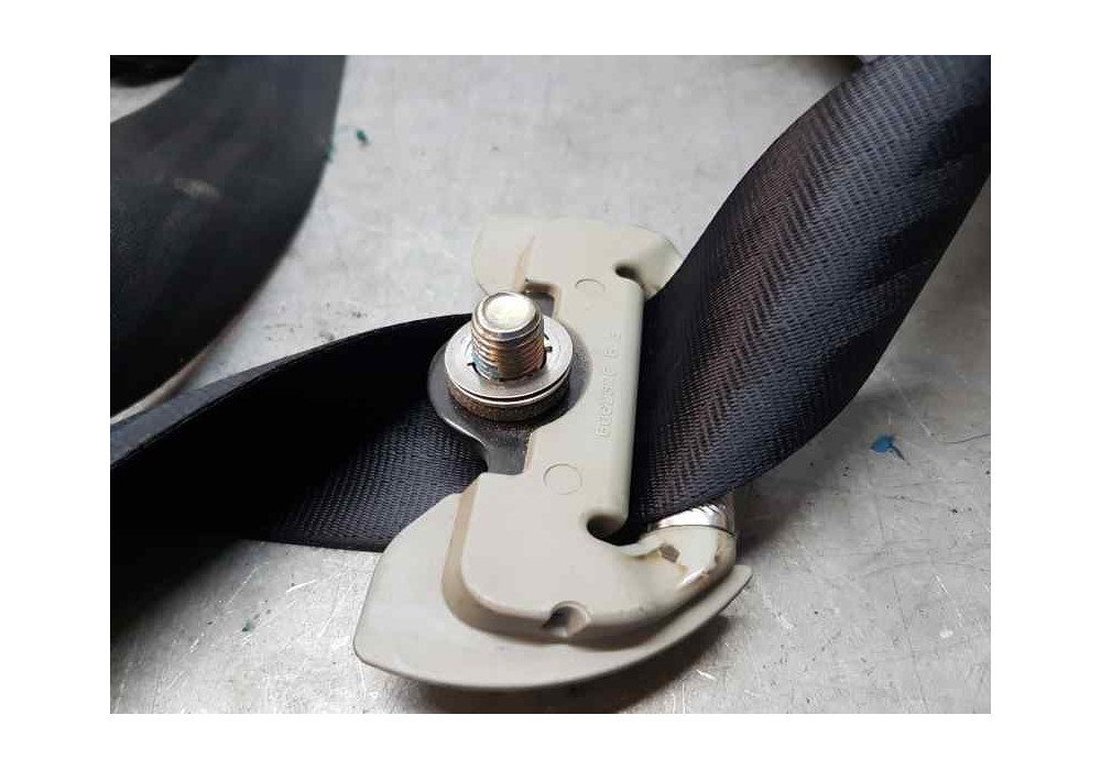 Recambio de cinturon seguridad delantero derecho para mitsubishi outlander (cw0) 2.0 di-d invite referencia OEM IAM 608945600B  