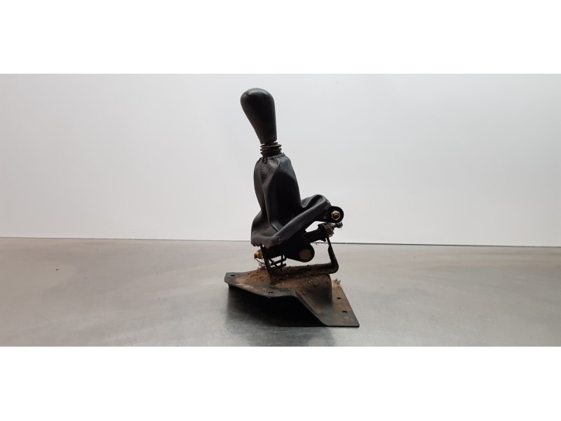 Recambio de palanca cambio para nissan trade 100 caja cerrada, techo elevado referencia OEM IAM    Recambio de palanca cambio para nissan trade 100 caja cerrada, techo elevado referencia OEM IAM