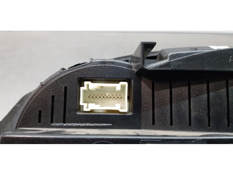 Recambio de cuadro instrumentos para mercedes clase r (w251) 320 cdi (251.022) referencia OEM IAM A2515400648  