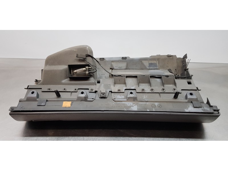 Recambio de guantera para seat toledo (1m2) select referencia OEM IAM 1M1857095LP21  