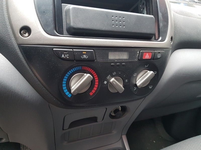 toyota rav 4 (a2) del año 2000