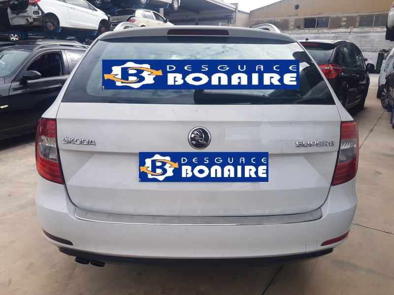 skoda superb combi (3t5) del año 2014