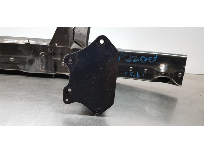 Recambio de refuerzo paragolpes delantero para mercedes clase s (w220) berlina 400 cdi (220.028) referencia OEM IAM A2206201086 