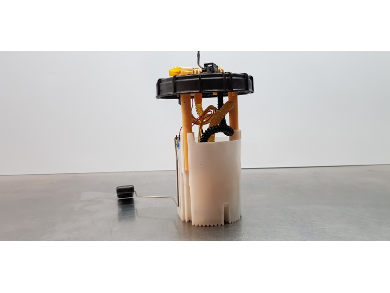 Recambio de aforador para renault espace v icon referencia OEM IAM 172023644R  