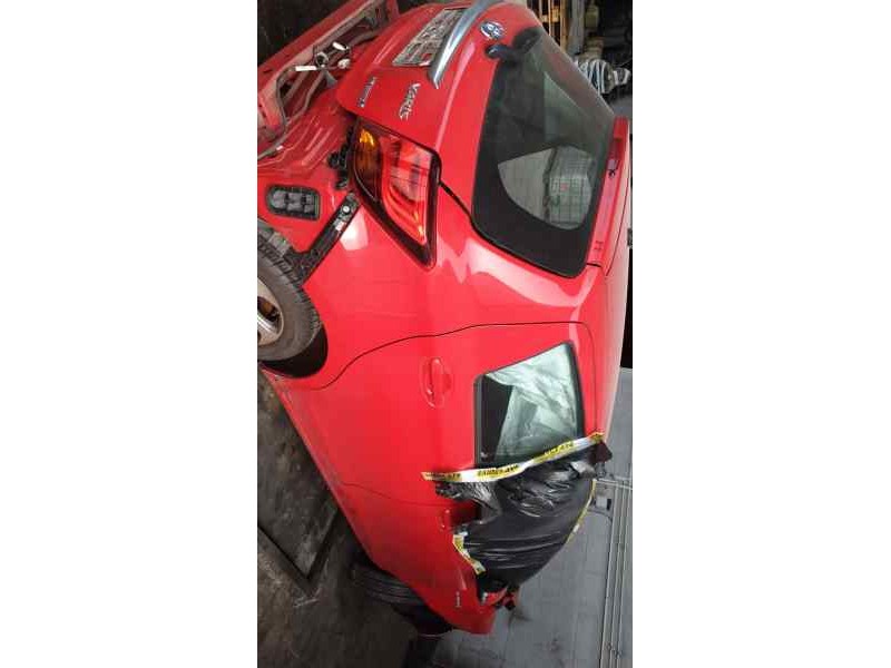 toyota yaris del año 2016