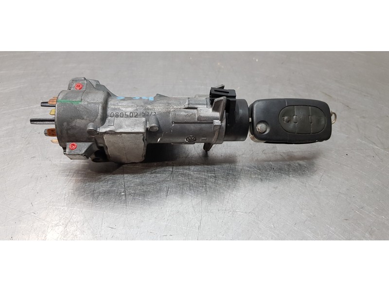 Recambio de antirrobo para audi a4 berlina (8e) 1.8 t referencia OEM IAM 4B0905851C  