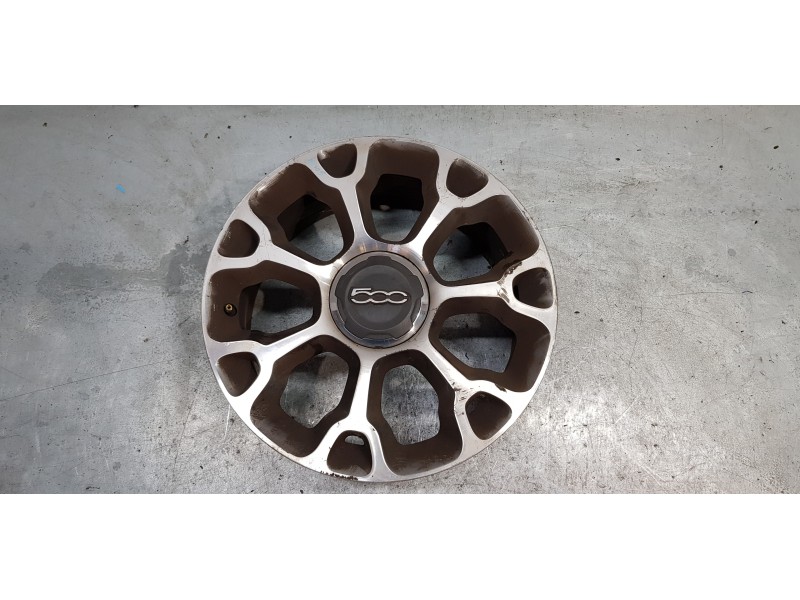 Recambio de llanta para fiat 500 l (330) urban referencia OEM IAM 735579512  