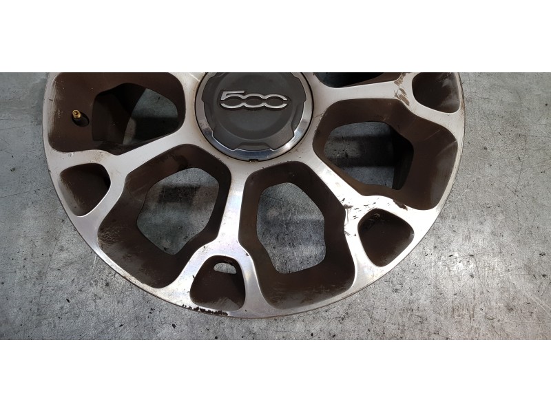 Recambio de llanta para fiat 500 l (330) urban referencia OEM IAM 735579512  