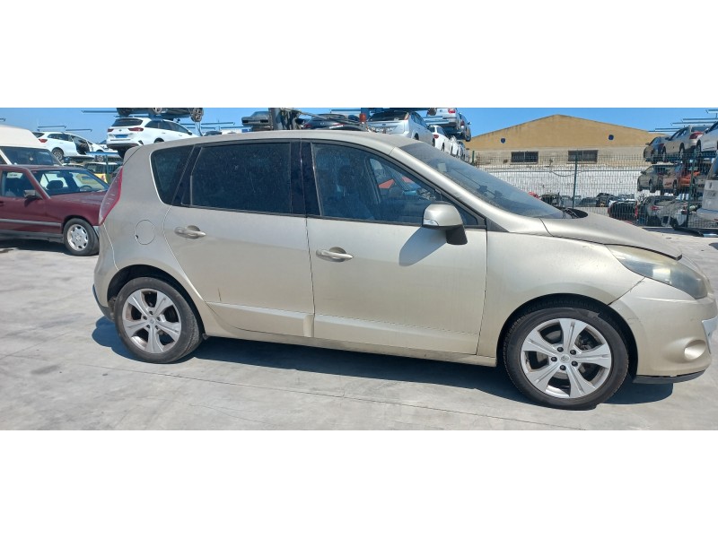 renault scenic iii del año 2011