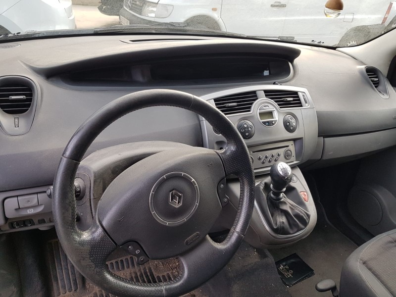 renault scenic ii del año 2008