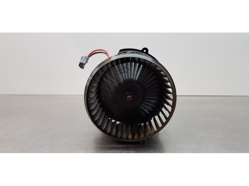 Recambio de motor calefaccion para bmw serie 1 lim. (f40) 116d referencia OEM IAM 64119297751  