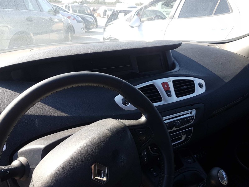 renault scenic iii del año 2010