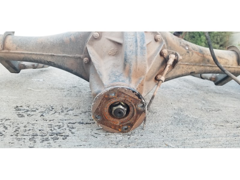 Recambio de puente trasero para nissan trade 100 caja cerrada, techo elevado referencia OEM IAM   