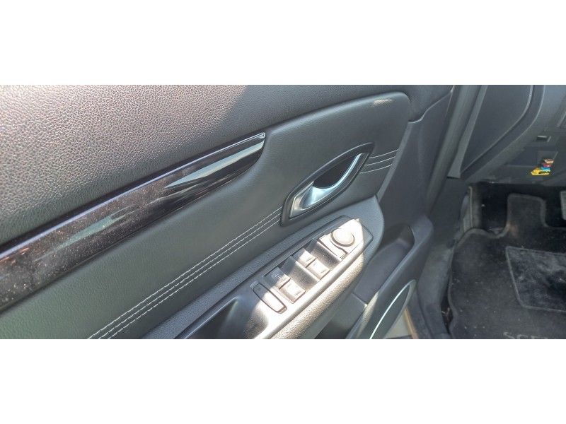 renault scenic iii del año 2011