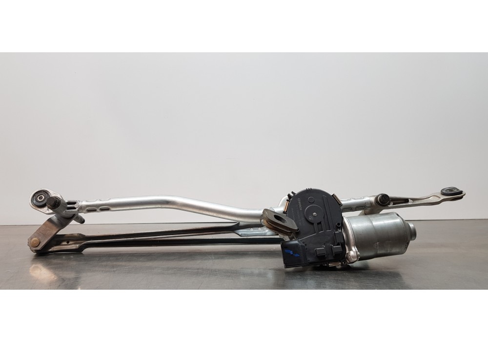 Recambio de motor limpia delantero para bmw serie 1 lim. (f40) 116d referencia OEM IAM 61615A36EB0 7453953 3397022049