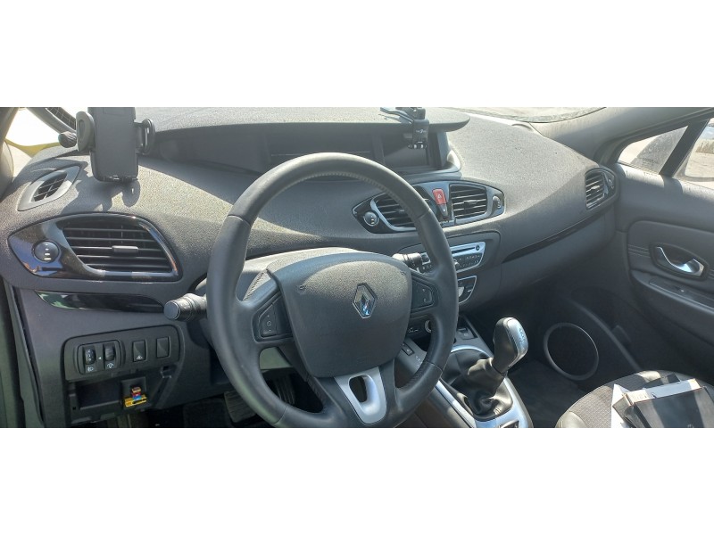 renault scenic iii del año 2011