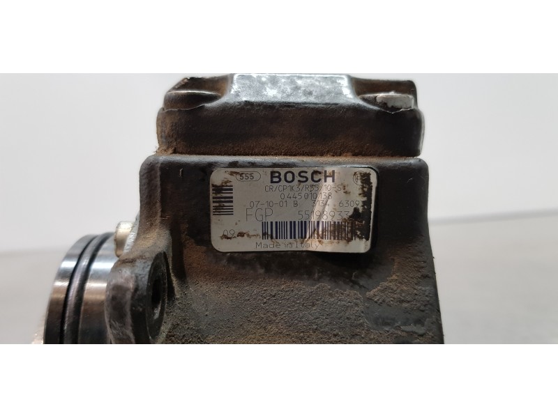 Recambio de bomba inyeccion para opel corsa d catch me referencia OEM IAM 95530236 55198933 0445010138