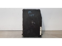 Recambio de caja reles / fusibles para renault scenic ii grand confort dynamique referencia OEM IAM 8200351184   2