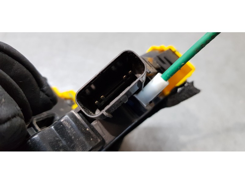 Recambio de cerradura puerta delantera derecha para hyundai i30 (gd) klass referencia OEM IAM 81320A6110  