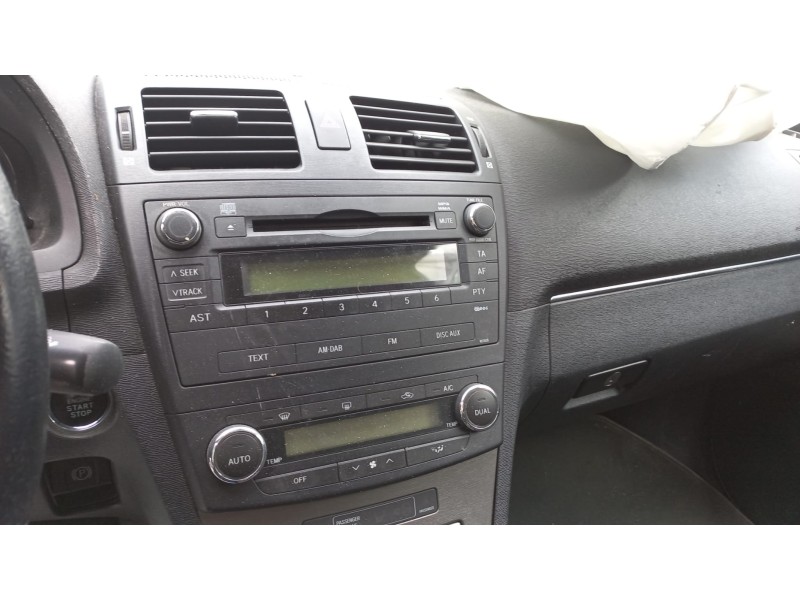 toyota avensis cross sport (t27) del año 2010