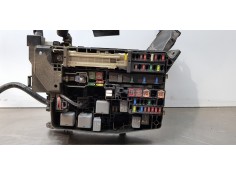Recambio de caja reles / fusibles para toyota verso advance referencia OEM IAM 827410F030